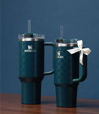 Stanley Quencher H2.O FlowState™ Tumbler Pipetli Termos | 0.8L Yıldızlı Gece (Petrol Mavi)